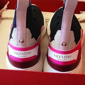 Valentino socks sneakers size 37. BRAND NEW